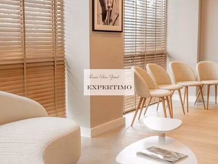 local 292 m² versailles
