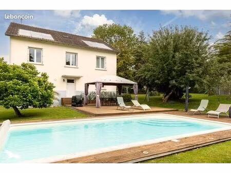 maison 8 pièces 200 m²