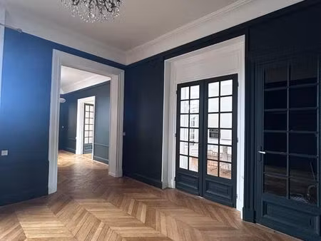appartement 5 pièces 247 m²