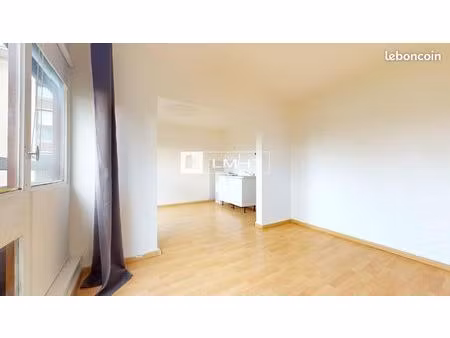 studio 1 pièce 26 m²