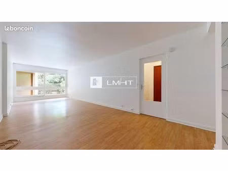 studio 2 pièces 44 m²