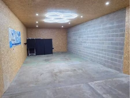 local commercial 70m2