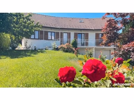 maison 6 pièces 212 m²