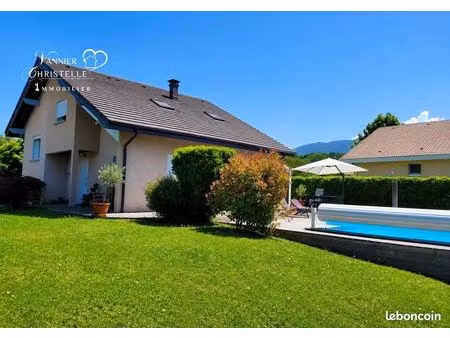 villa 5 pièces 120 m²