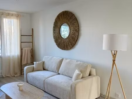 appartement 3 pièces meublé – 60 m² – bois-d’arcy – sans frais d’agence