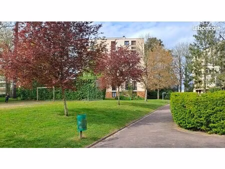 appartement - 96 m2 - 5 pièces - 3 chambres