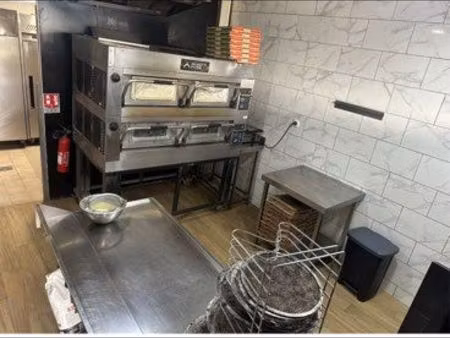 pizzeria