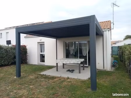 vends maison avec pergola