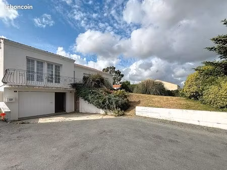 maison 6 pièces 126 m²