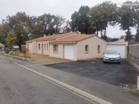 plain pied centre saint hilaire de loulay