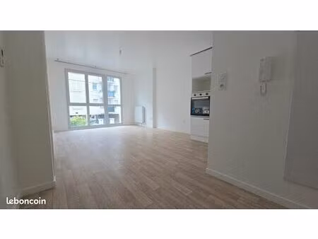 appartement 38m2 une chambre. proche gare