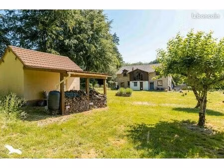 maison 5 pièces 231 m²