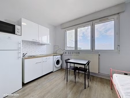 studio 1 pièce 19 m²