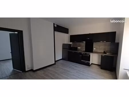 t2   33.14 m² 595 /mois cc