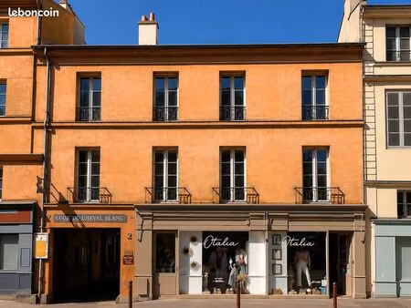 commerce 248 m²