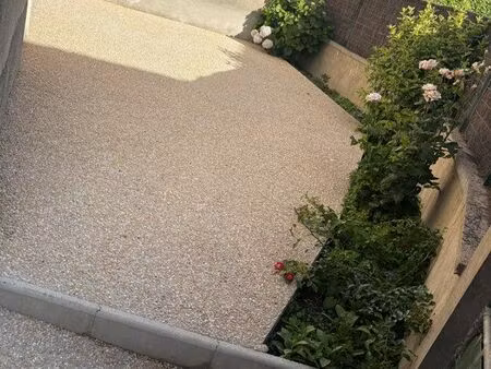 loue maison de ville