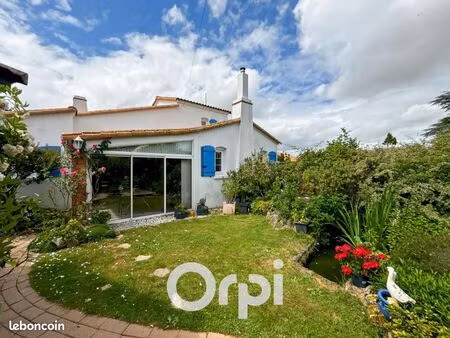 maison 4 pièces 142 m²