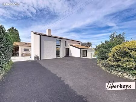maison 7 pièces 190 m²