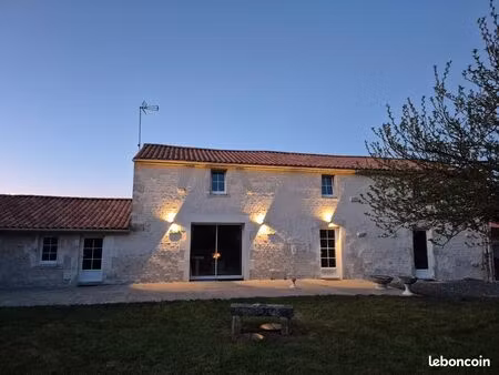 maison en pierre rénovée