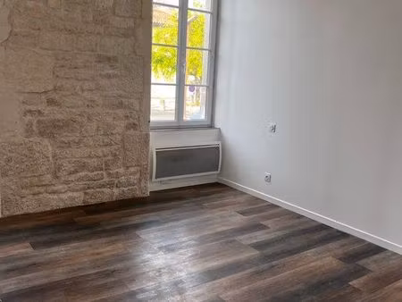 appartement non meublé à louer