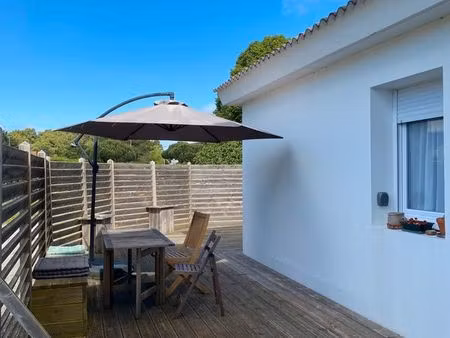 appartement 39m2 - t2 - 12 mois max - 800 euros loyer et charges comprises
