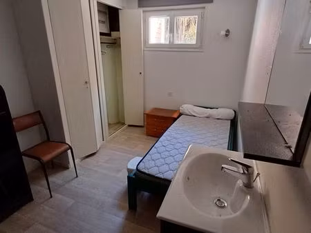 chambre d'etudiant(e)