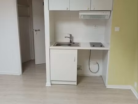 loue studio appartement centre ville montaigu