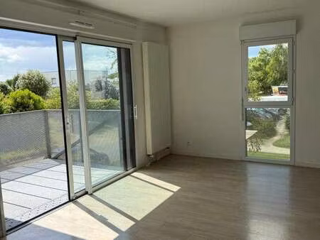 location appartement 3 pièces à plescop (56890) : à louer 3 pièces / 63m² plescop