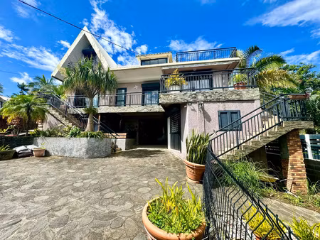 villa f7 trois mares les hauts libre