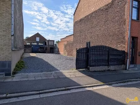 garage à louer à rue des champs du calvaire 49 boussoit (vbe32260)