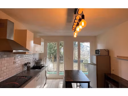 location appartement  m² t-2 à limoges  499 €