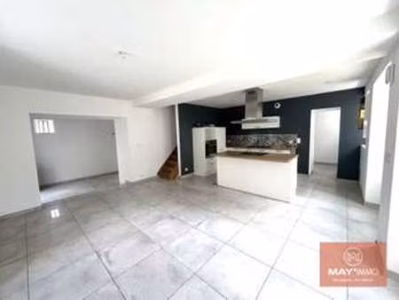 vente maison à cossé-le-vivien (53230) : à vendre / 152m² cossé-le-vivien
