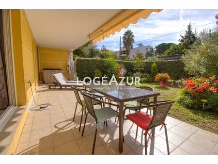 location golfe juan - en rez de jardin - 2 chambres - piscine -