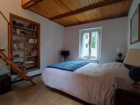 arriere pays nicois - saint etienne de tinee - appartement 2 p entierement renove dans mai