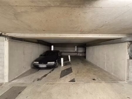 double stationnement en sous-sol sécurisé