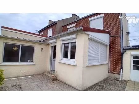 maison 4 pièces 85 m²