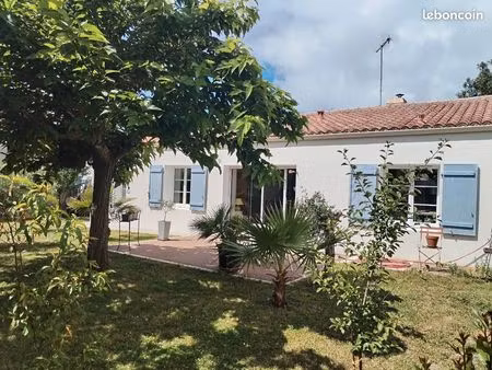 maison 4 pièces 92 m2 + dépendance 23m2
