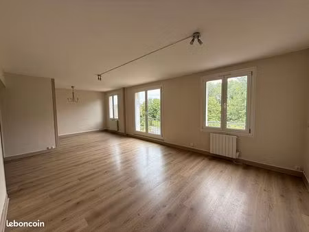 appartement 4 pièces 77 m²