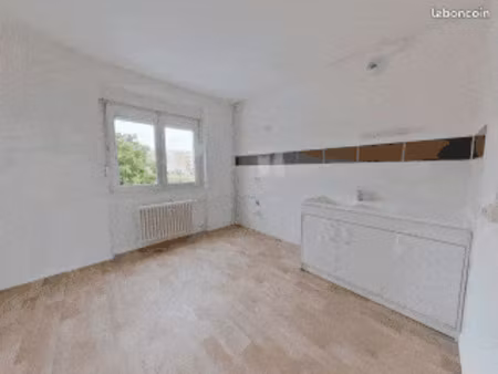 bel appartement f3 à louer avec terrasse