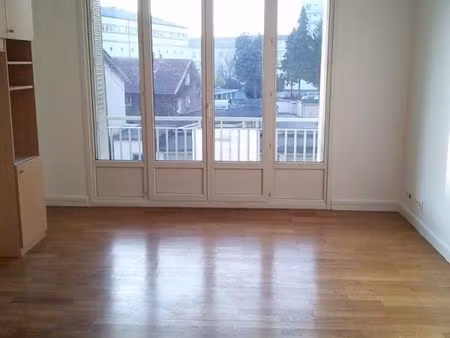appartement 3 pièces 57 m²