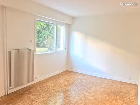 studio 1 pièce 23 m²