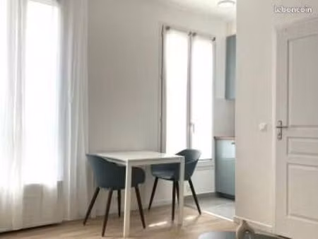 studio 1 pièce 18 m²