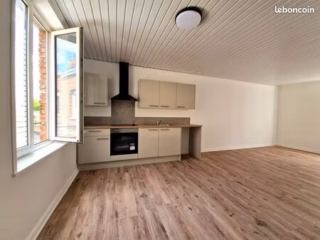 appartement 53m² a louer  houplines