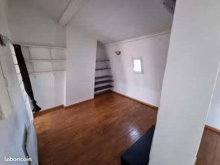 studio 1 pièce 24 m²