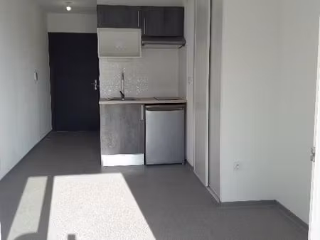 studio 1 pièce 18 m²