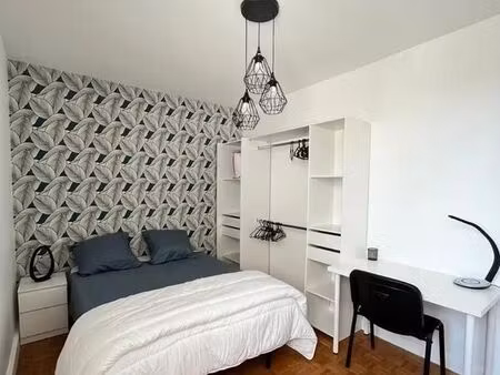chambre 1 pièce 71 m²