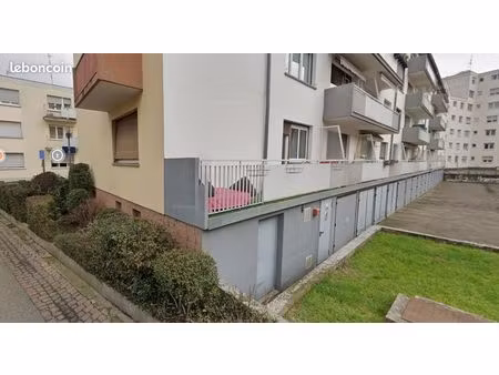 parking/box 15 m² strasbourg