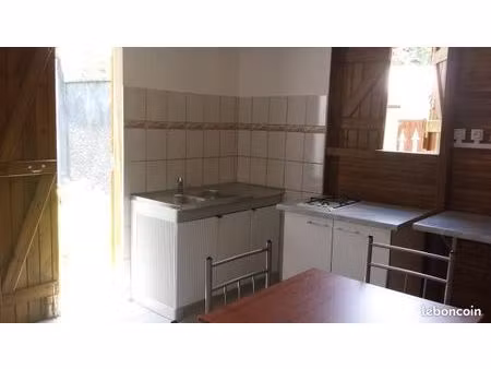 loue maisonnette meublée f2 tout confort
