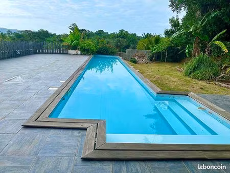 villa 5 pièces 170 m²