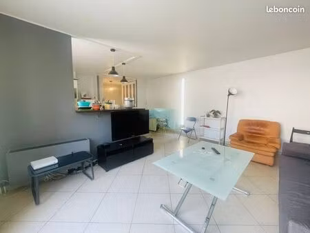 appartement 4 pièces 90 m²